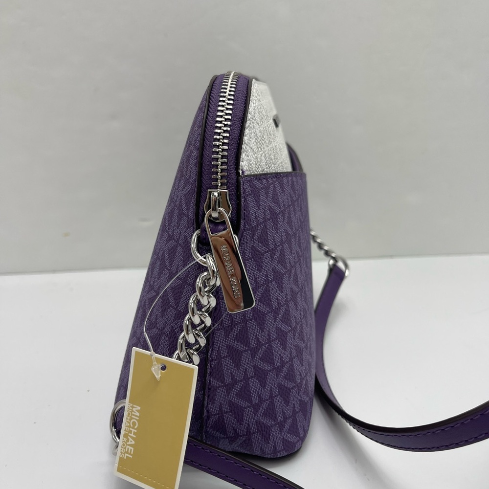 MICHAEL KORS Jet Set Travel Color-Block Signature Logo Crossbody Bag
Dark Purple - Picture 4 of 16